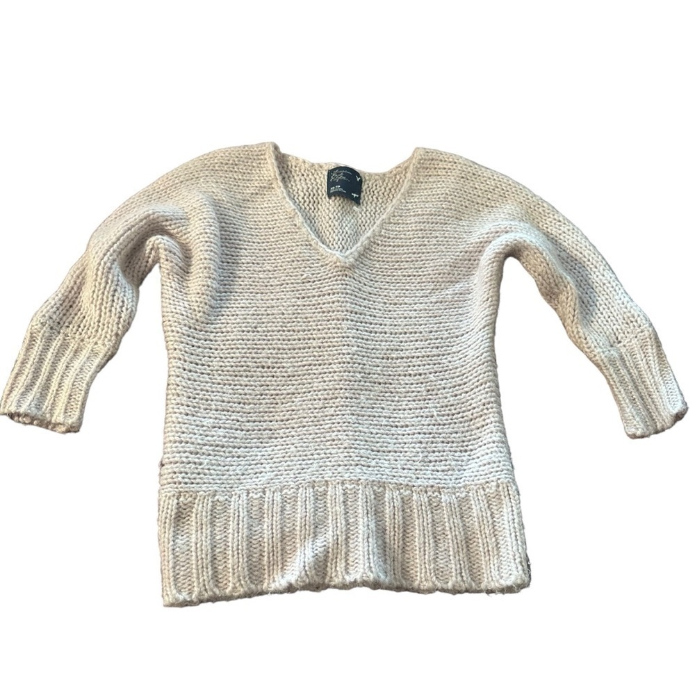 American Eagle women's size XS light purple crochet v-neck sweater 3/4 sleeves